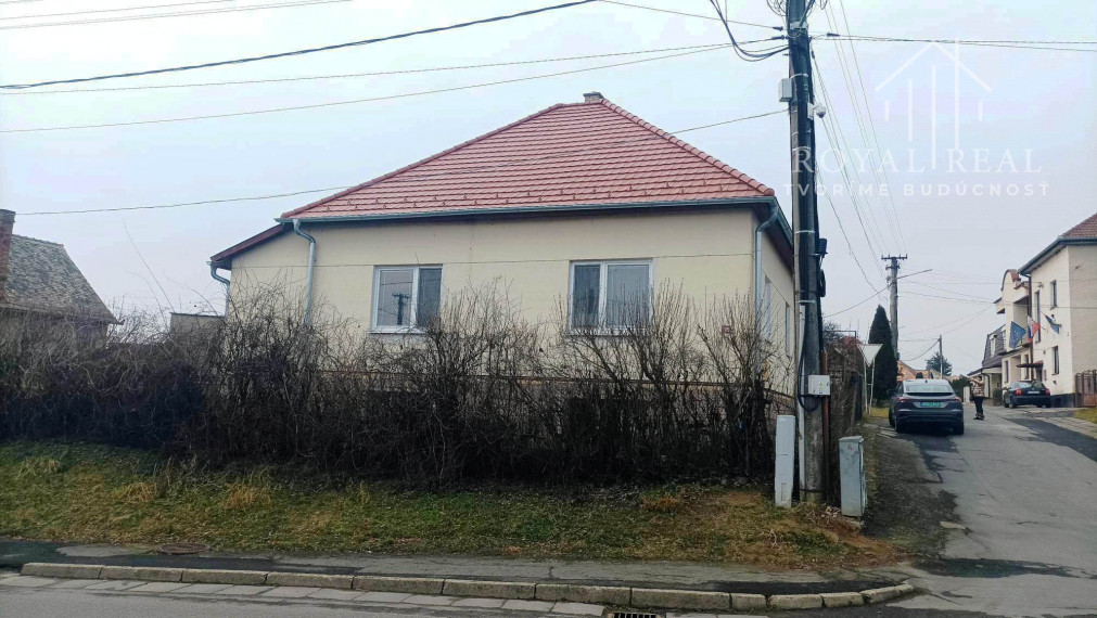 PANICKÉ DRAVCE - 3-i RD na pozemku 894 m2, IHNEĎ VOĽNÝ