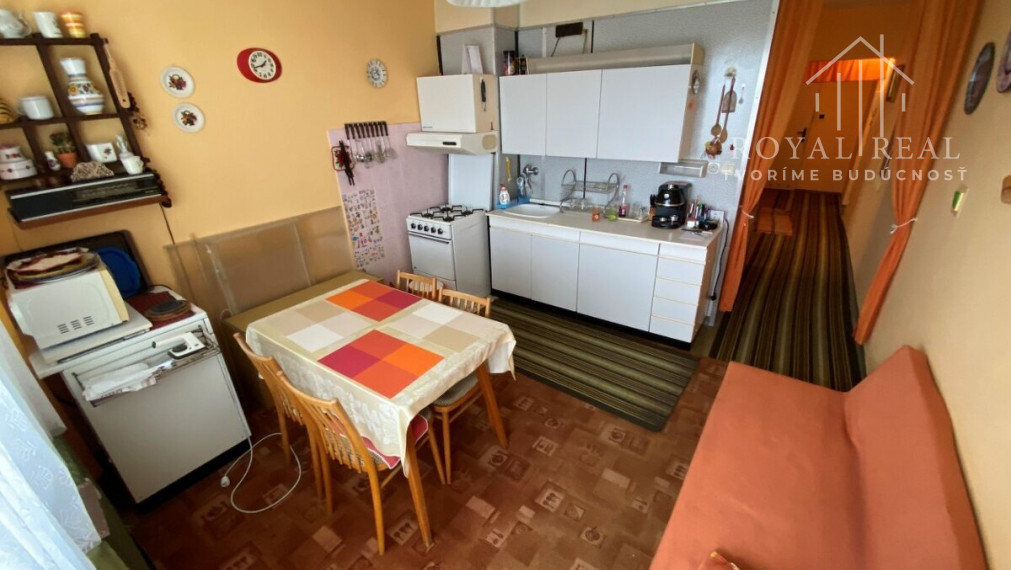 DVOJIZBOVÝ BYT S DVOMI LOGGIAMI V CENTRE LUČENCA