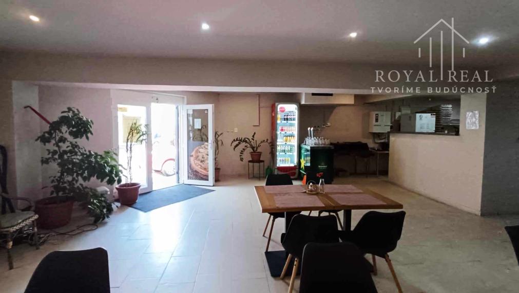 KOLONÁDA - bytový dom 202 m2 - PARKING pre 8 áut výnimočná INVESTIČNÁ PRÍLEŽITOSŤ