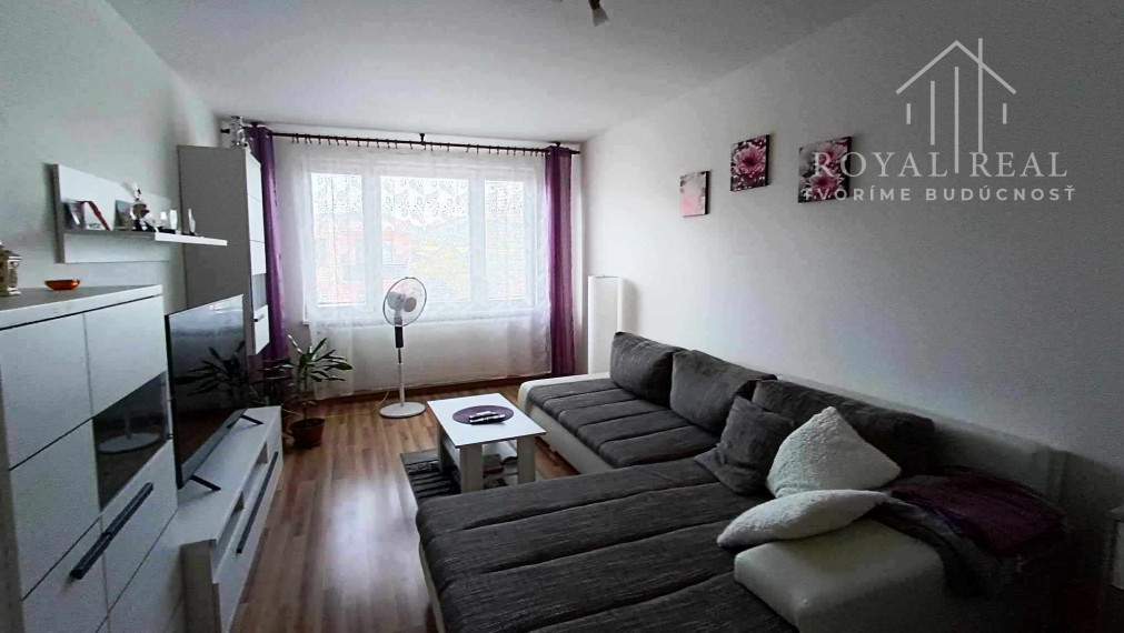 Lehôtka okr. Lučenec - 4-i byt 86 m2 , kompletná rekonštrukcia - REZERVOVANÉ