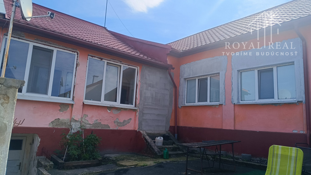 PRÍZEMNÝ RODINNÝ DOM LUČENEC