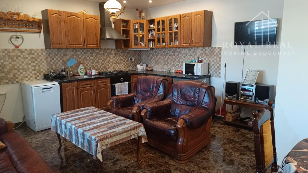 PRÍZEMNÝ RODINNÝ DOM LUČENEC