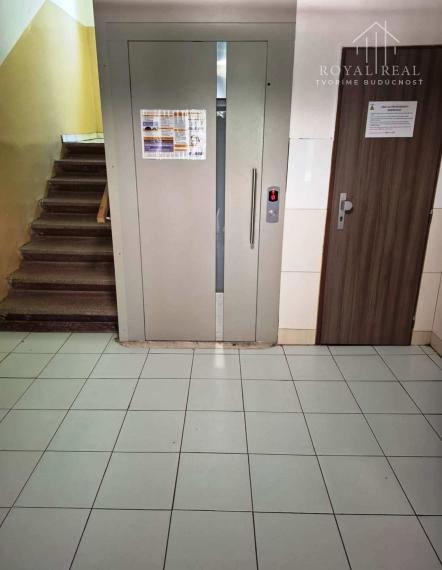 Rúbanisko I - 2 - izbový byt 46 m2, BALKÓN, čiastočná rekonštrukcia, KRÁSNY VÝHĽAD na okolie