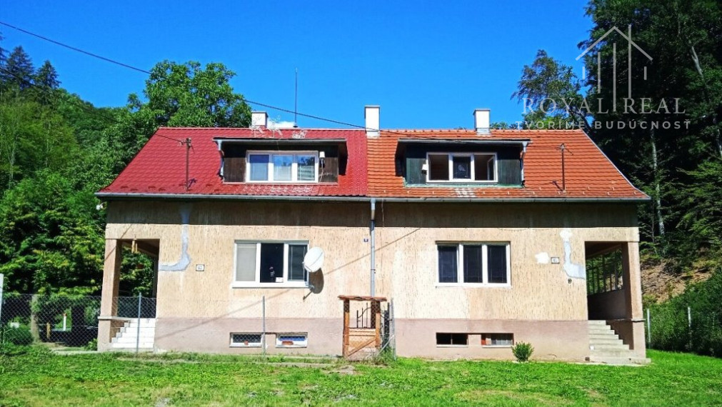 CINOBAŇA okr POLTÁR - SAMOTA pod LESOM pri potoku