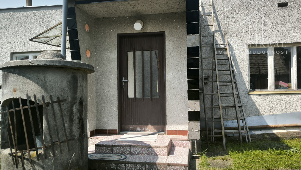 Menší rodinný dom - víkendový domček