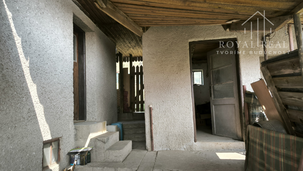 Menší rodinný dom - víkendový domček