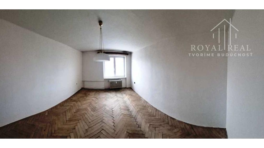 Ľ.Štúra 3-i byt, 77 m2 v jednej z najžiadanejších lokalít mesta !!!!