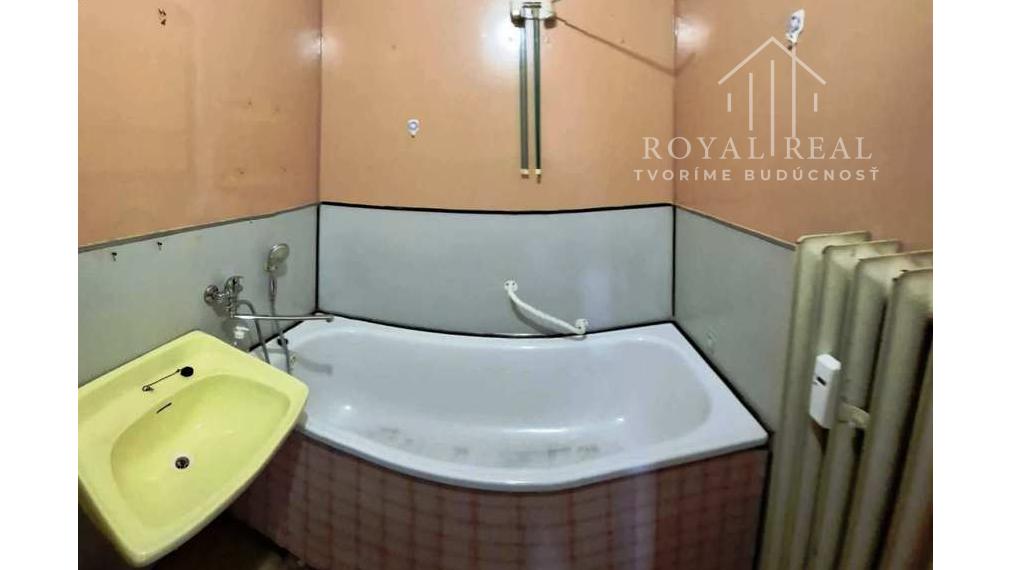 Ľ.Štúra 3-i byt, 77 m2 v jednej z najžiadanejších lokalít mesta !!!!