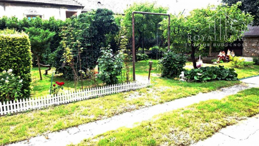 PANICKÉ DRAVCE - RD na pozemku 54 árov - ideálne farmárske bývanie na vidieku