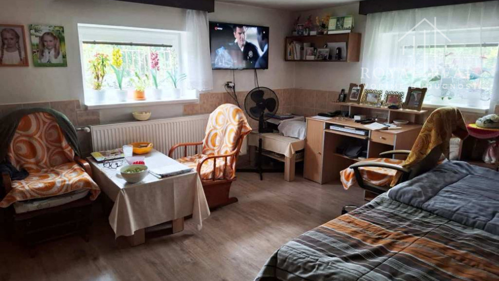 PANICKÉ DRAVCE - RD na pozemku 54 árov - ideálne farmárske bývanie na vidieku