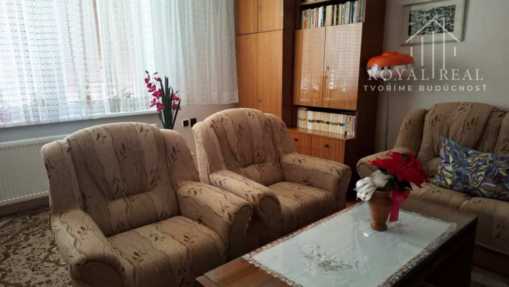 PANICKÉ DRAVCE - RD na pozemku 54 árov - ideálne farmárske bývanie na vidieku