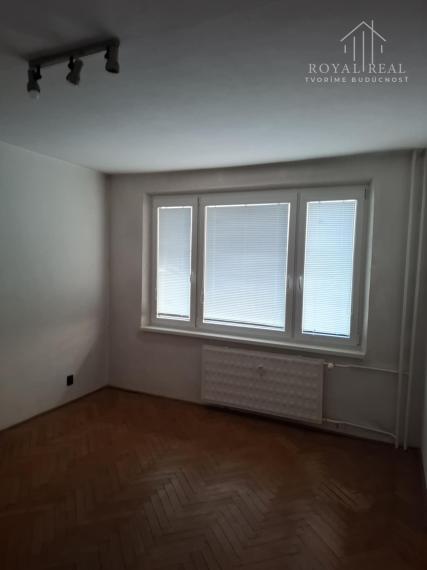 Rúbanisko II - 2-izbový byt 55 m2,pôvodný stav, kúpou IHNEĎ VOĽNÝ