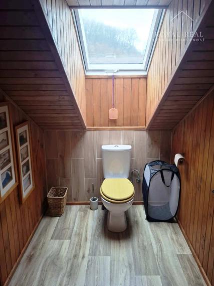 LUKOVIŠTIA okr. RIMAVSKÁ SOBOTA -  štýlovo zrekonštruovaná RODINNÁ USADLOSŤ 1,8 ha s bohatým zázemím