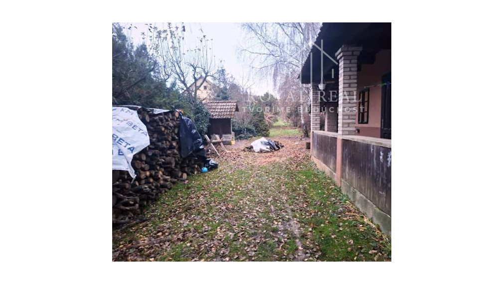 TOČNICA okr. LUČENEC - SEDLIACKY DOM s OVOCNÝM SADOM 3220 m2- s potenciálom