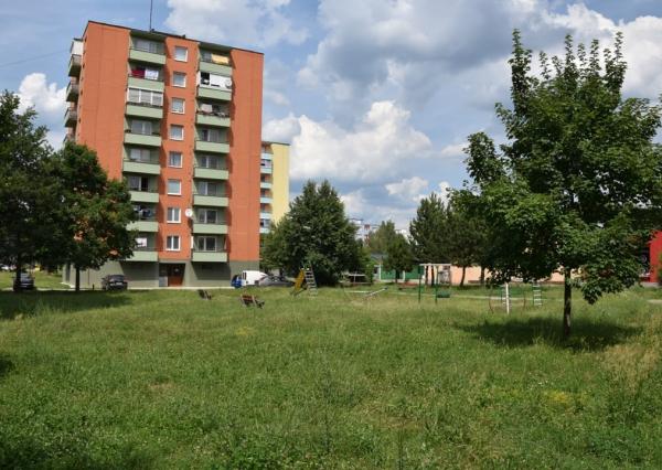 Sklárske sídlisko POLTÁR 1-izbový byt 40 m2
