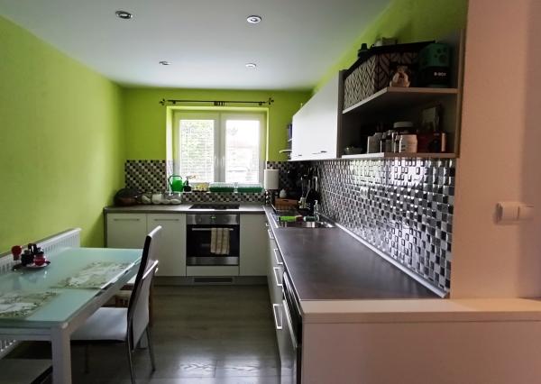 Novohradská - 2-i kompletne zrekonštruovaný byt 63 m2, TEHLA, vlastné kúrenie