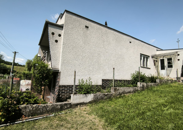 Menší rodinný dom - víkendový domček