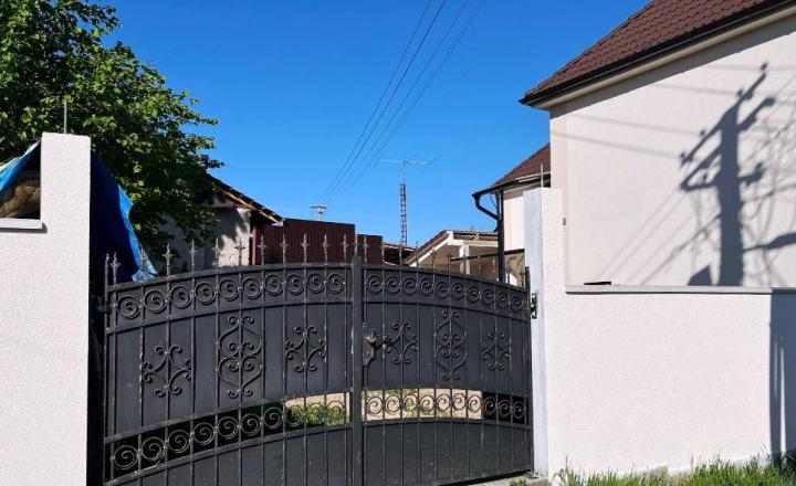 HALIČ - RD -NOVÁ kompletná REKONŠTRUKCIA - fotografia 1