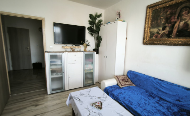 3 IZBOVÝ BYT LUČENEC - fotografia 3