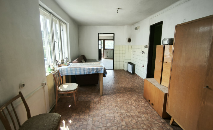Menší rodinný dom - víkendový domček - fotografia 7