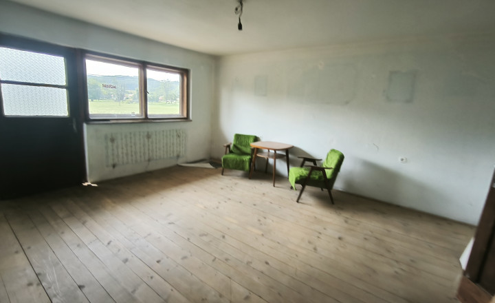 Menší rodinný dom - víkendový domček - fotografia 8