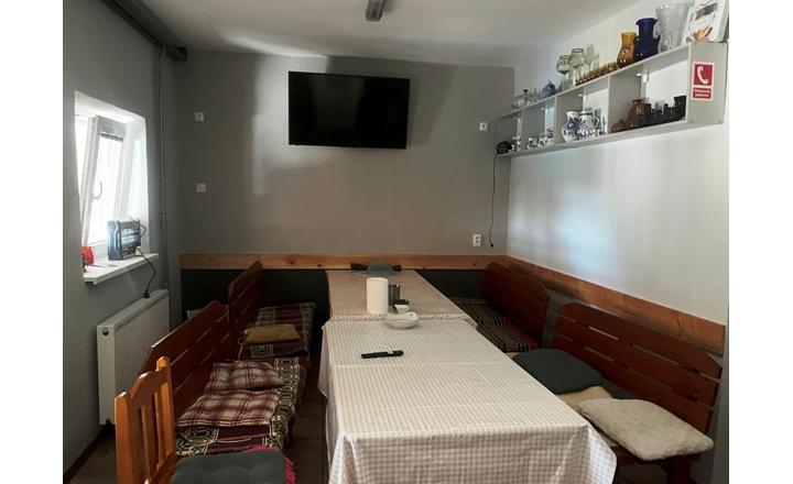 VIDINÁ okr. LUČENEC - RD 240 m2 , BAZÉN, TERASA, GARÁŽ - komplet zrekonštruovaný a zariadený - fotografia 10